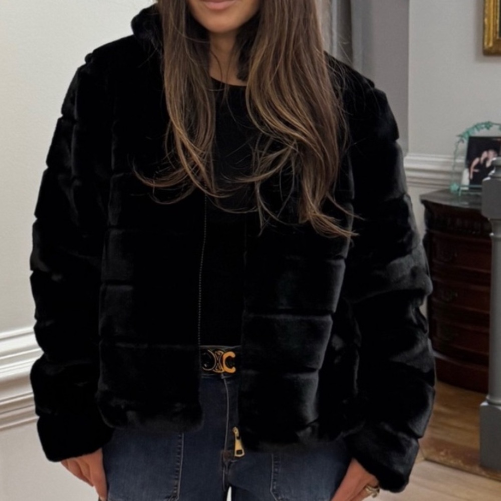 Faux fur black short zip jacket w pockets L - Picture 3 of 7
